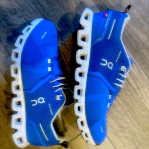 On Cloud Cloud 5 Waterproof Sneakers